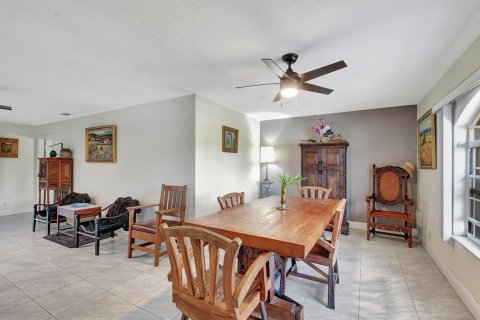 House in Loxahatchee Groves, Florida 3 bedrooms, 213.21 sq.m. № 2246072 - photo 8