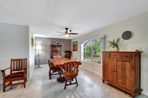 House in Loxahatchee Groves, Florida 3 bedrooms, 213.21 sq.m. № 2246072 - photo 10