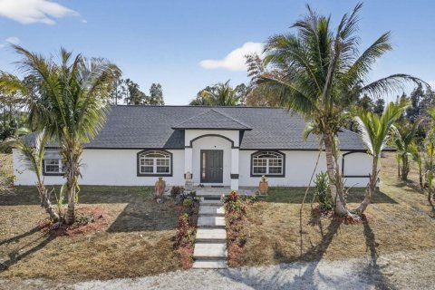 House in Loxahatchee Groves, Florida 3 bedrooms, 213.21 sq.m. № 2246072 - photo 2