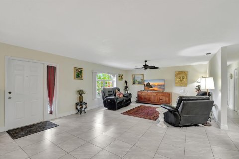House in Loxahatchee Groves, Florida 3 bedrooms, 213.21 sq.m. № 2246072 - photo 7