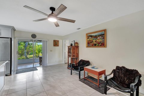 House in Loxahatchee Groves, Florida 3 bedrooms, 213.21 sq.m. № 2246072 - photo 15