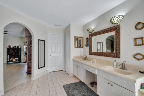 House in Loxahatchee Groves, Florida 3 bedrooms, 213.21 sq.m. № 2246072 - photo 19
