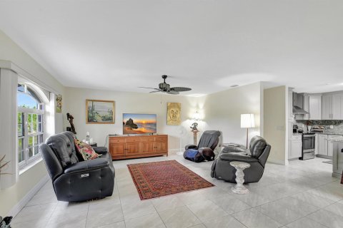 House in Loxahatchee Groves, Florida 3 bedrooms, 213.21 sq.m. № 2246072 - photo 6