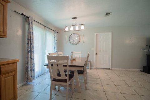 House in Live Oak, Florida 3 bedrooms, 141.95 sq.m. № 1906939 - photo 9