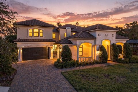 Casa en Lutz, Florida 5 dormitorios, 526.76 m2 № 2380809