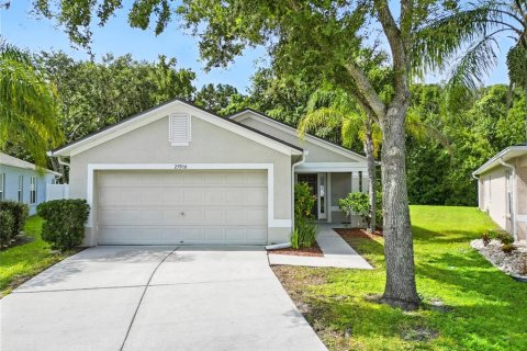Casa en venta en Land O' Lakes, Florida, 3 dormitorios, 118.91 m2 № 1898887 - foto 1