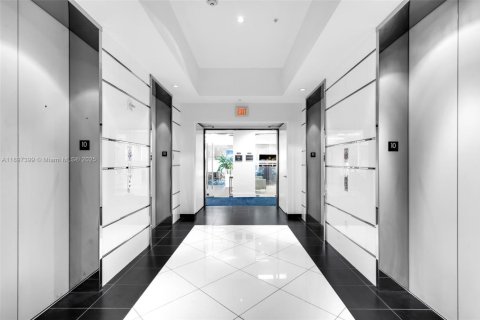 Купить коммерческую недвижимость в Корал-Гейблс, Флорида № 1949026 - фото 27