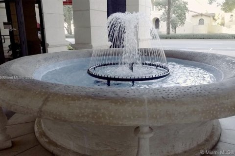 Купить коммерческую недвижимость в Корал-Гейблс, Флорида № 1949026 - фото 14