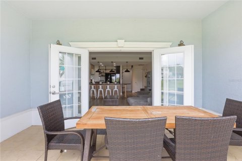 Condo in Four Corners, Florida, 3 bedrooms  № 2102548 - photo 22