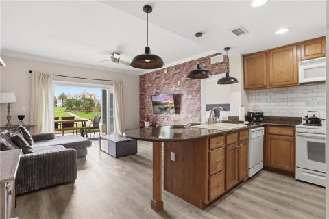 Condo in Four Corners, Florida, 3 bedrooms  № 2102548 - photo 5