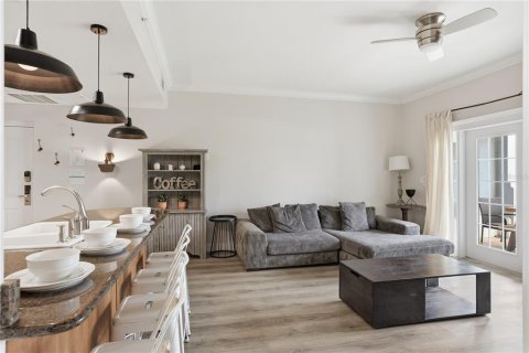 Condo in Four Corners, Florida, 3 bedrooms  № 2102548 - photo 16