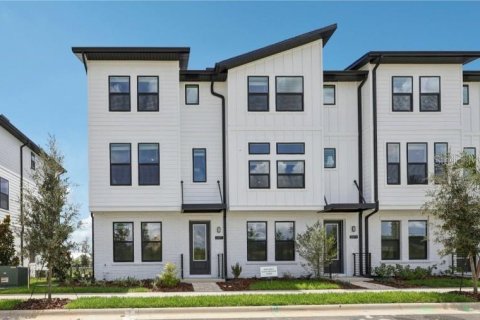 Townhouse in Winter Garden, Florida 3 bedrooms, 192.49 sq.m. № 1918890 - photo 1