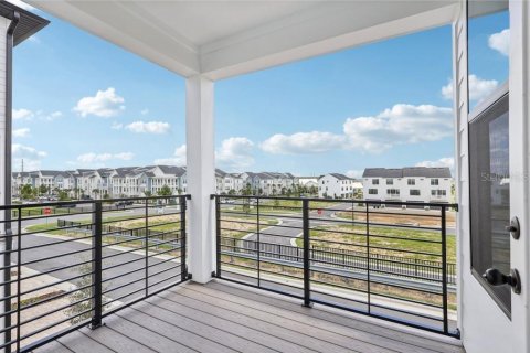 Townhouse in Winter Garden, Florida 3 bedrooms, 192.49 sq.m. № 1918890 - photo 22