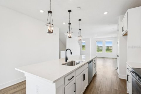 Townhouse in Winter Garden, Florida 3 bedrooms, 192.49 sq.m. № 1918890 - photo 20