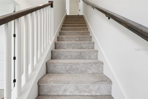 Townhouse in Winter Garden, Florida 3 bedrooms, 192.49 sq.m. № 1918890 - photo 10