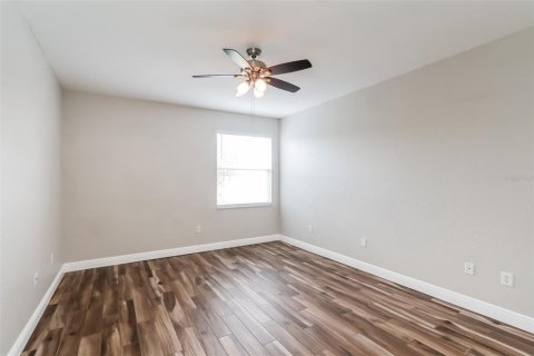 House in Lakeland, Florida 4 bedrooms, 195.93 sq.m. № 2198626 - photo 8