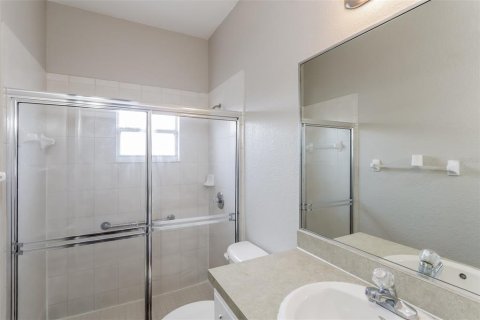 House in Lakeland, Florida 4 bedrooms, 195.93 sq.m. № 2198626 - photo 14