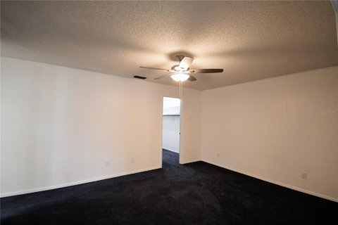 House in Winter Haven, Florida 3 bedrooms, 199.55 sq.m. № 2393986 - photo 26