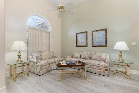 Casa en venta en Lakeland, Florida, 5 dormitorios, 266.82 m2 № 1530818 - foto 5
