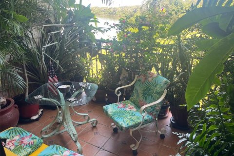 Condominio en alquiler en Saint Petersburg, Florida, 1 dormitorio, 85.01 m2 № 1833206 - foto 14