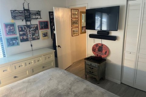 Condominio en alquiler en Saint Petersburg, Florida, 1 dormitorio, 85.01 m2 № 1833206 - foto 12