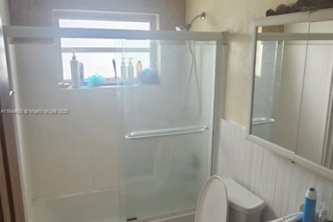 Villa ou maison à vendre à Tamarac, Floride: 2 chambres, 126.9 m2 № 1937292 - photo 17