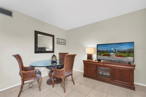 Condo in Clearwater, Florida, 1 bedroom  № 1904567 - photo 9