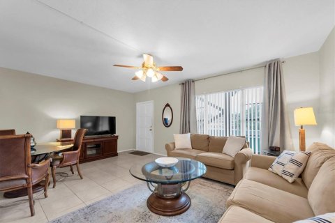 Condo in Clearwater, Florida, 1 bedroom  № 1904567 - photo 12