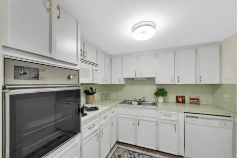 Condo in Clearwater, Florida, 1 bedroom  № 1904567 - photo 7