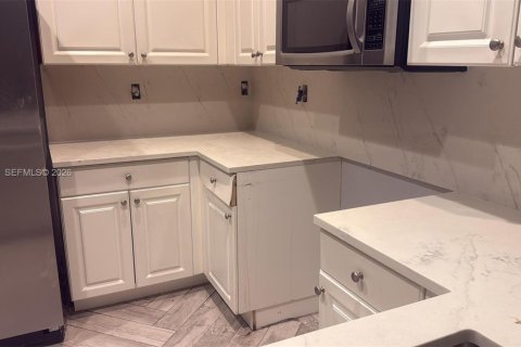 Casa en venta en Cutler Bay, Florida, 3 dormitorios, 162.49 m2 № 1985709 - foto 5