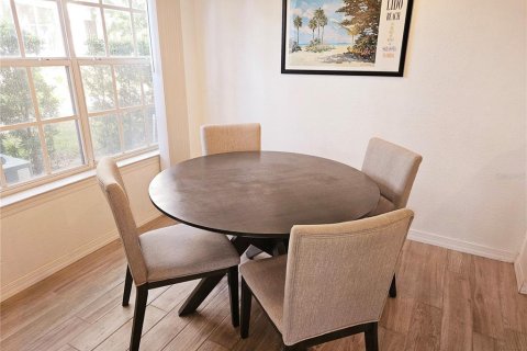 Condo in Sarasota, Florida, 2 bedrooms  № 1736765 - photo 6