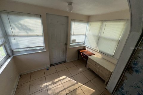 Casa en venta en Belleview, Florida, 2 dormitorios, 76.92 m2 № 1911755 - foto 6