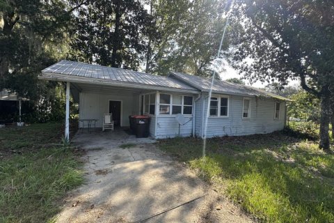 Casa en venta en Belleview, Florida, 2 dormitorios, 76.92 m2 № 1911755 - foto 1