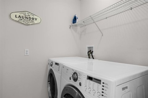 Casa en alquiler en Davenport, Florida, 4 dormitorios, 150.59 m2 № 1886282 - foto 16