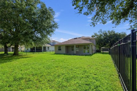 House in Sorrento, Florida 4 bedrooms, 255.76 sq.m. № 2359022 - photo 23