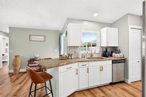 Casa en venta en Palm Coast, Florida, 4 dormitorios, 150.87 m2 № 2225478 - foto 9