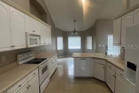 House in Palm Coast, Florida 3 bedrooms, 159.88 sq.m. № 1883067 - photo 12