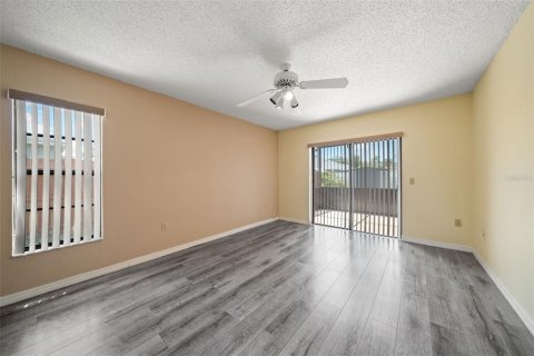 Casa en venta en Spring Hill, Florida, 3 dormitorios, 160.26 m2 № 1877218 - foto 27