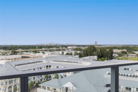 Купить кондоминиум в Тампа, Флорида 8 комнат, 182.65м2, № 2284892 - фото 19