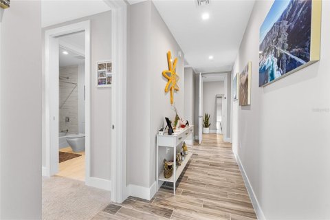 Купить кондоминиум в Тампа, Флорида 8 комнат, 182.65м2, № 2284892 - фото 3