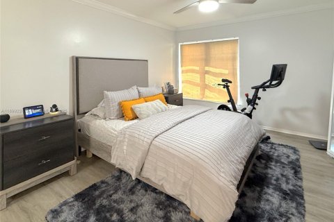 Condo in Lauderhill, Florida, 2 bedrooms  № 1951506 - photo 2