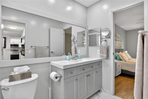 Condominio en venta en Lauderdale Lakes, Florida, 1 dormitorio, 63.55 m2 № 1945640 - foto 12