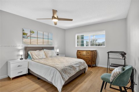 Condominio en venta en Lauderdale Lakes, Florida, 1 dormitorio, 63.55 m2 № 1945640 - foto 25