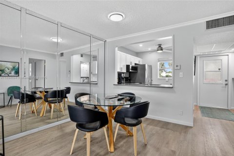 Condominio en venta en Lauderdale Lakes, Florida, 1 dormitorio, 63.55 m2 № 1945640 - foto 17