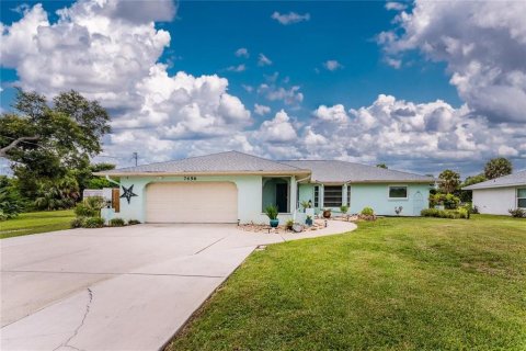 House in Port Charlotte, Florida 3 bedrooms, 186.64 sq.m. № 2097991