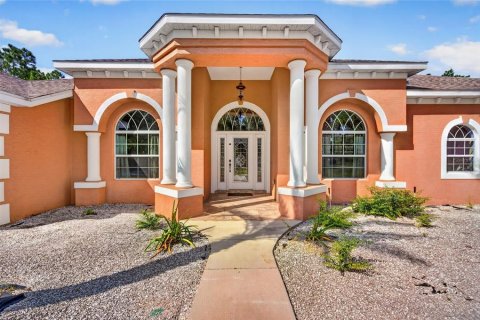 Villa ou maison à vendre à Beverly Hills, Floride: 5 chambres, 406.82 m2 № 2423760 - photo 3