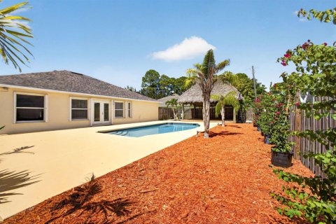 House in Port St. Lucie, Florida 4 bedrooms, 194.44 sq.m. № 2389872 - photo 15