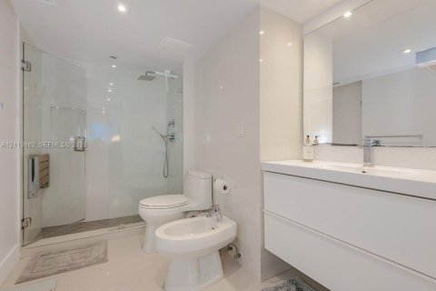 Copropriété à louer à Miami Beach, Floride: 1 chambre, 89.19 m2 № 2426579 - photo 21