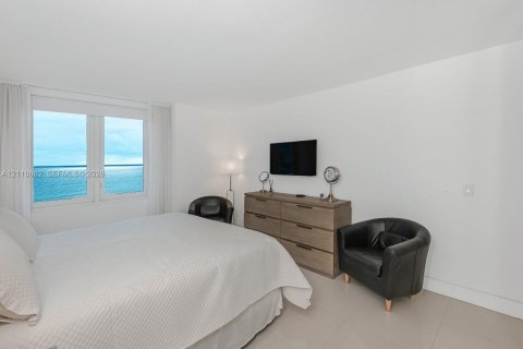 Copropriété à louer à Miami Beach, Floride: 1 chambre, 89.19 m2 № 2426579 - photo 18