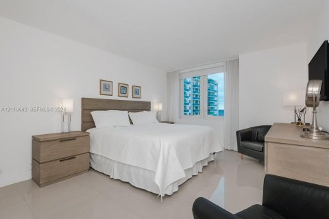 Copropriété à louer à Miami Beach, Floride: 1 chambre, 89.19 m2 № 2426579 - photo 17